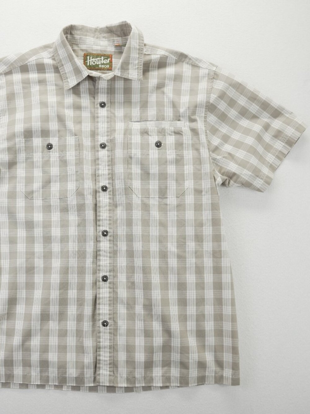 Howler Bros Shirt Mens Medium Gray Plaid Button Up Short Sleeve Outdoor